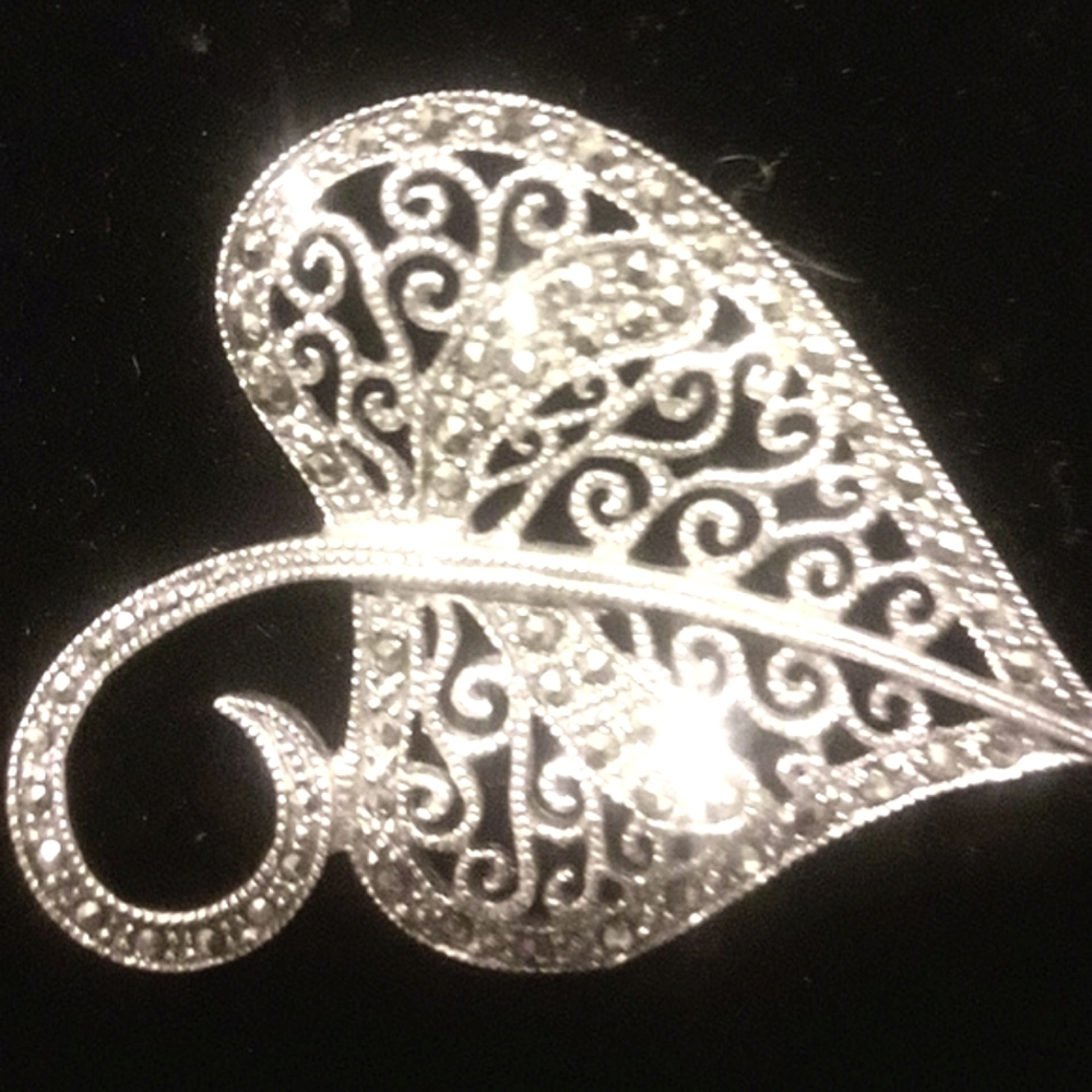 STERLING LEAF PIN